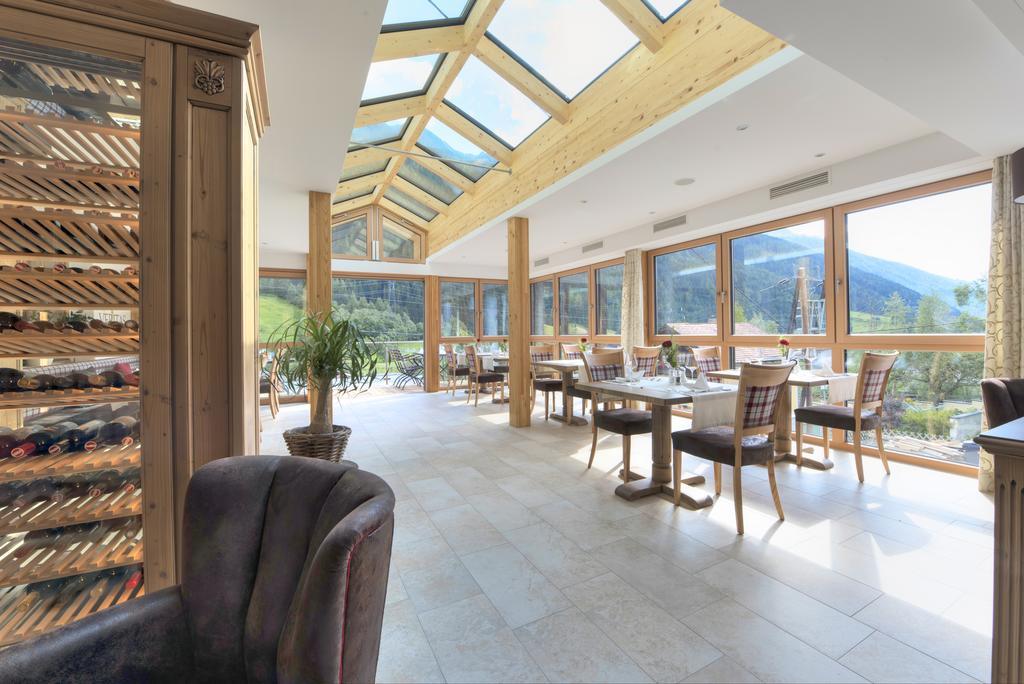 Hotel Traube Pettneu am Arlberg Eksteriør bilde