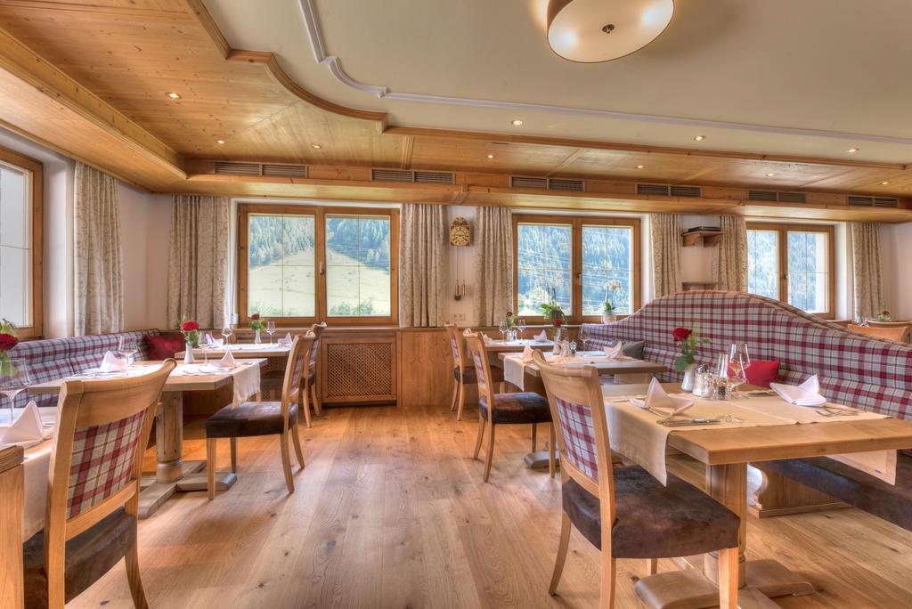 Hotel Traube Pettneu am Arlberg Eksteriør bilde