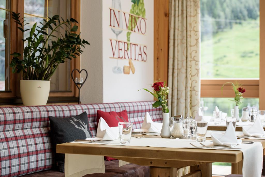 Hotel Traube Pettneu am Arlberg Eksteriør bilde